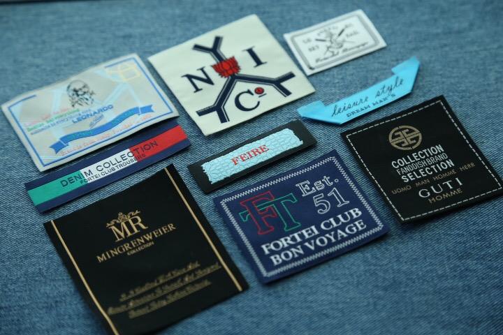 özel tekstil etiquette dokunmuş etiket