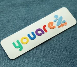 Özel Renkli Logo Kauçuk Rozet